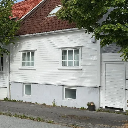 Near Nature, Sauna & Downtown