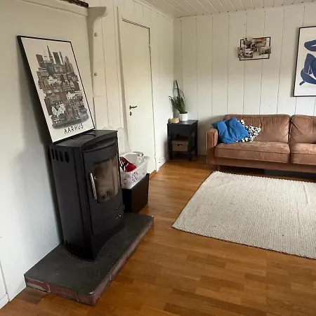 Near Nature, Sauna & Downtown Villa