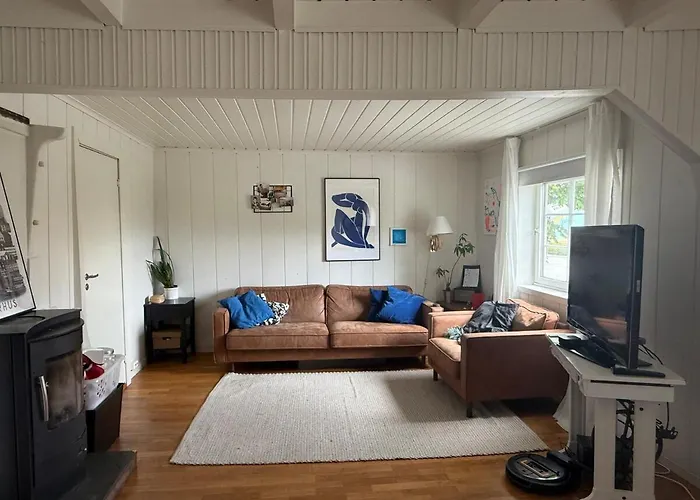 Near Nature, Sauna & Downtown Villa